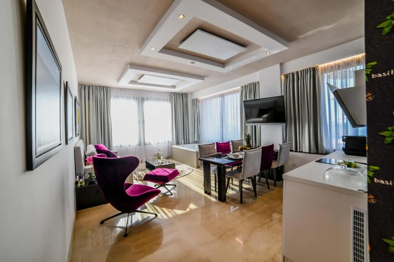 Thessaloniki Riviera View Suites 1