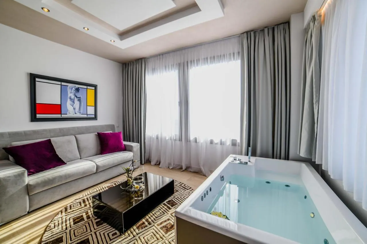 Thessaloniki Riviera View Suites 1
